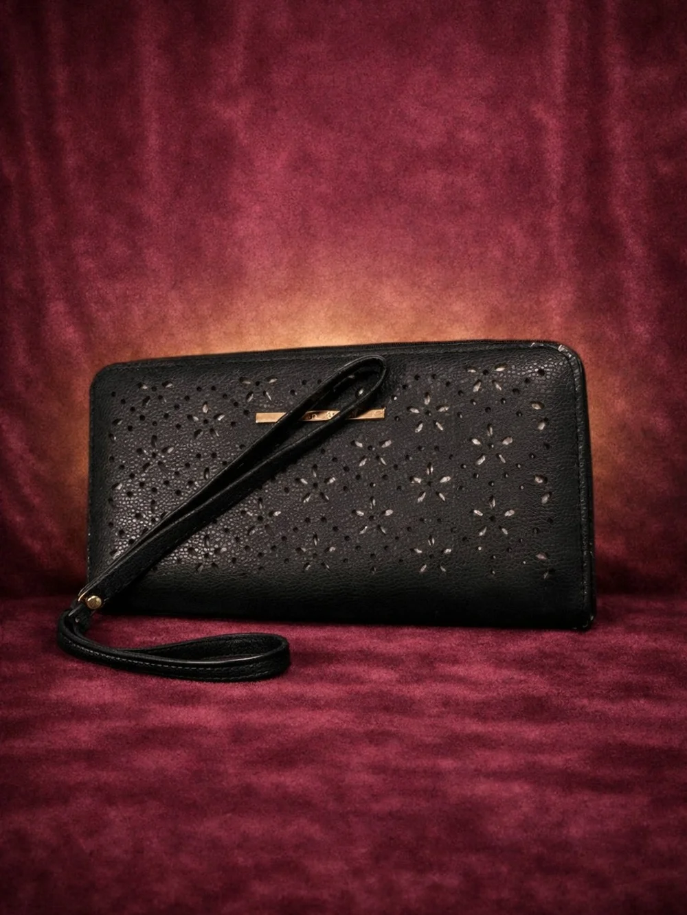 Black Laser-Cut Wristlet Clutch-Unbranded.